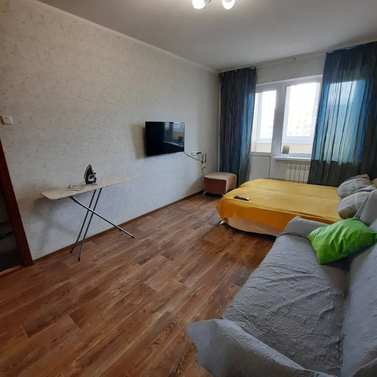 Квартира в районе 7 горбольницы — аренда посуточно в Симферополь