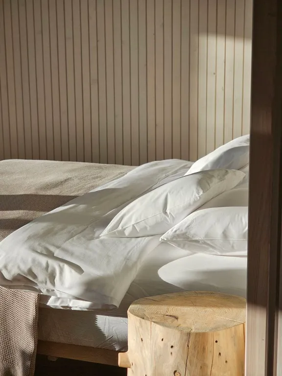 Вилла Nelli с видом на озеро и зоной барбекю среди каменной россыпи