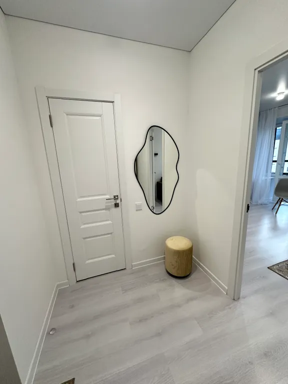 Уютная квартира в центре города, с красивым видом на озеро и двор