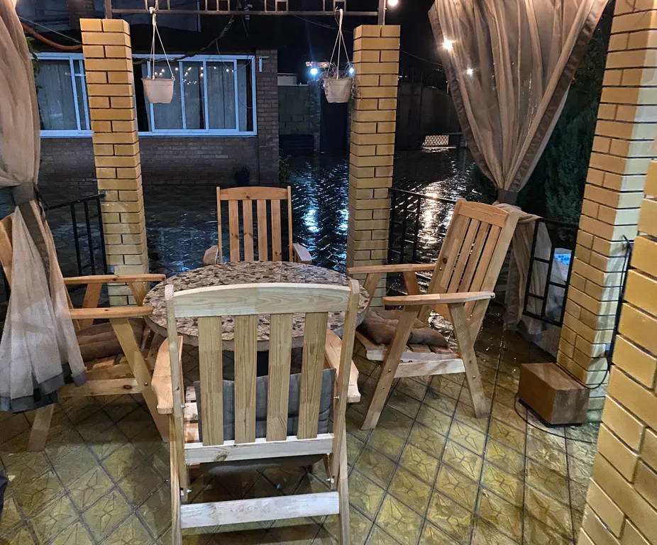 Коттедж Люкс домик — Гагра