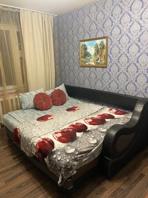 Уютная квартира с гардеробной — аренда посуточно в Псков