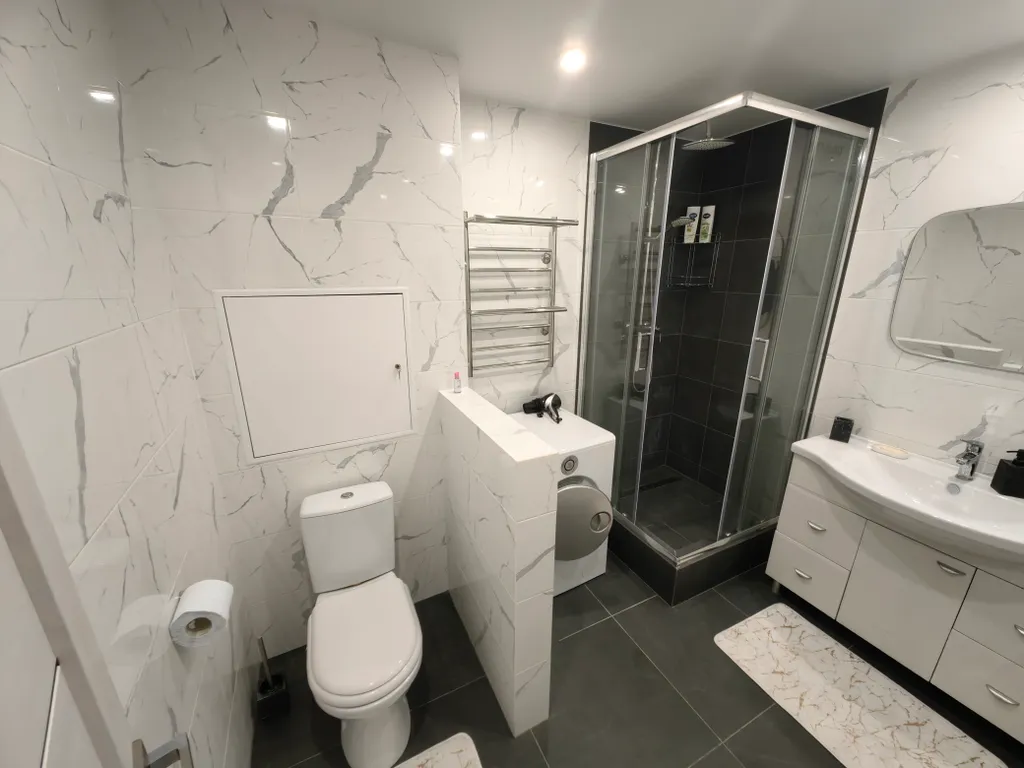 Full House Apartment