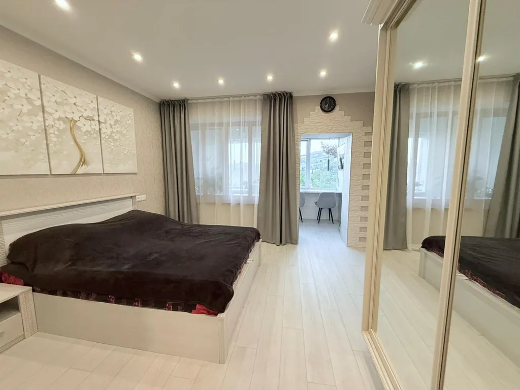 Однокомнатная квартира в центре возле моря