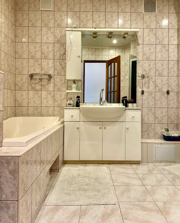 Полноценная 3-комнатная квартира в центре города