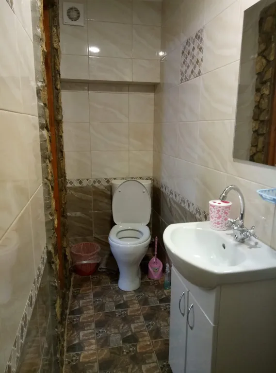 Трёхместный стандартный номер на первом этаже