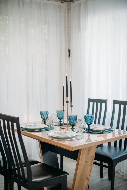 Уютный домик с видом на лес