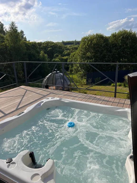 Шале у озера