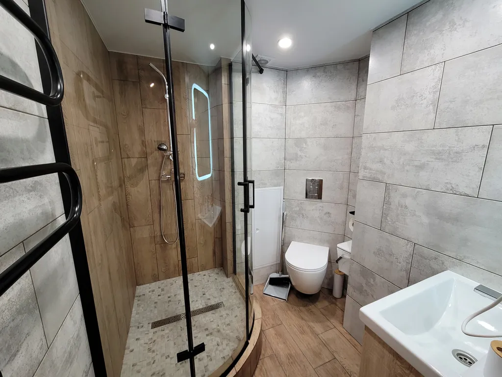 Комфортный двухуровневый апартамент в элитном комплексе