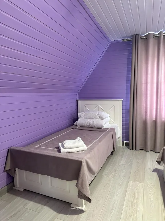 Большой коттедж