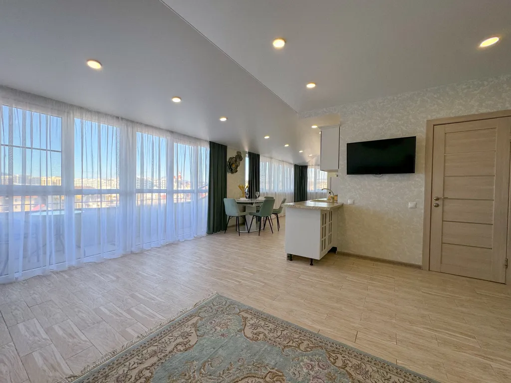 Квартира Family home - просторная 1к квартира до 5 гостей в 100 м от моря — Сириус