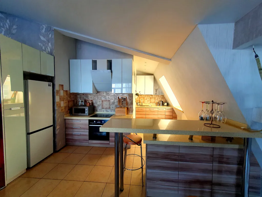 Где начинался город, с видом на море