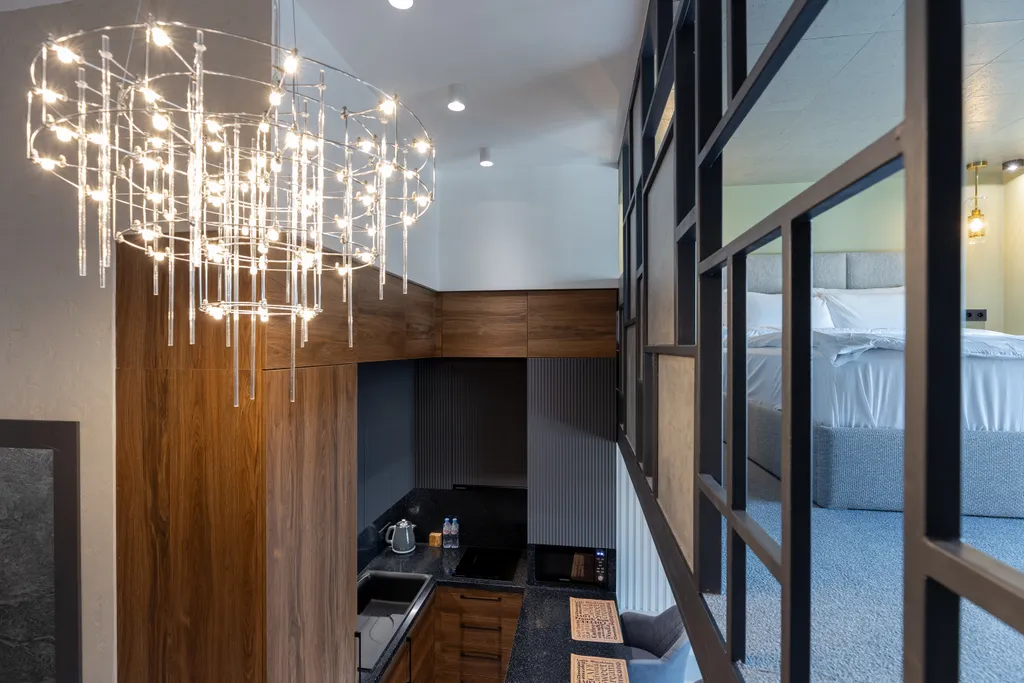 Стильный двухуровневый лофт с панорамными видами на Москву