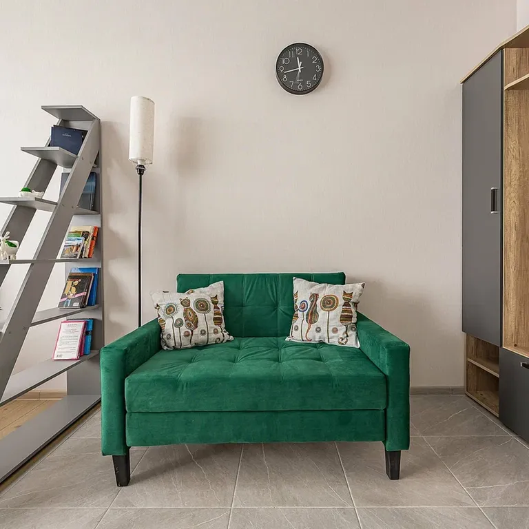 Уютная студия с современным ремонтом рядом с центром