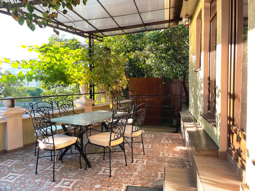 Уютный домик в сердце города в 10 минутах до моря