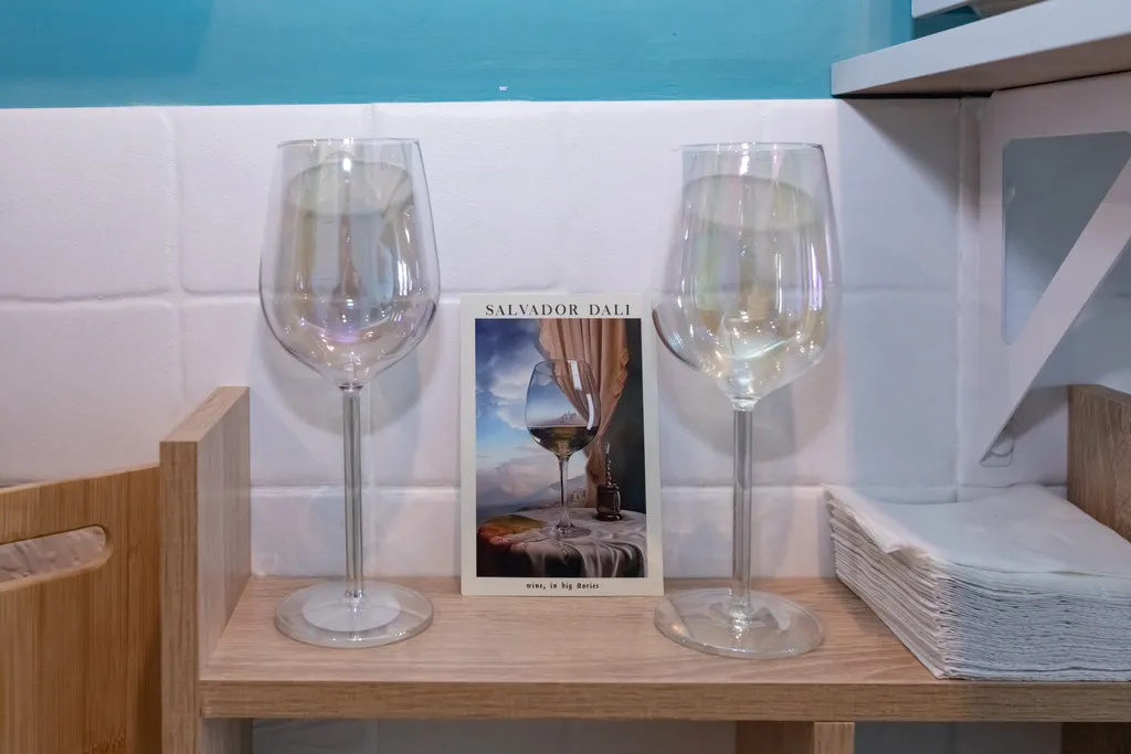 Студия в стиле Сальвадора Дали