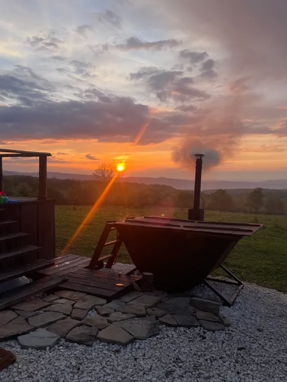 Коттедж Отдых от городской суеты в Адыгеи, домик в лесу А-фрейм — Веселый
