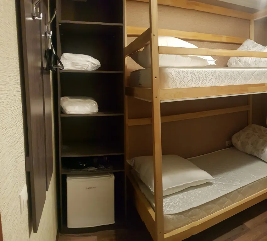 Мини отель, 19