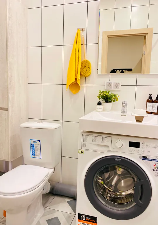 Чистая, уютная квартира рядом с заездом в город с детской площадкой