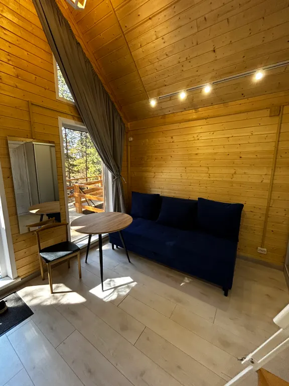 Багульник на первой линии озера Байкал