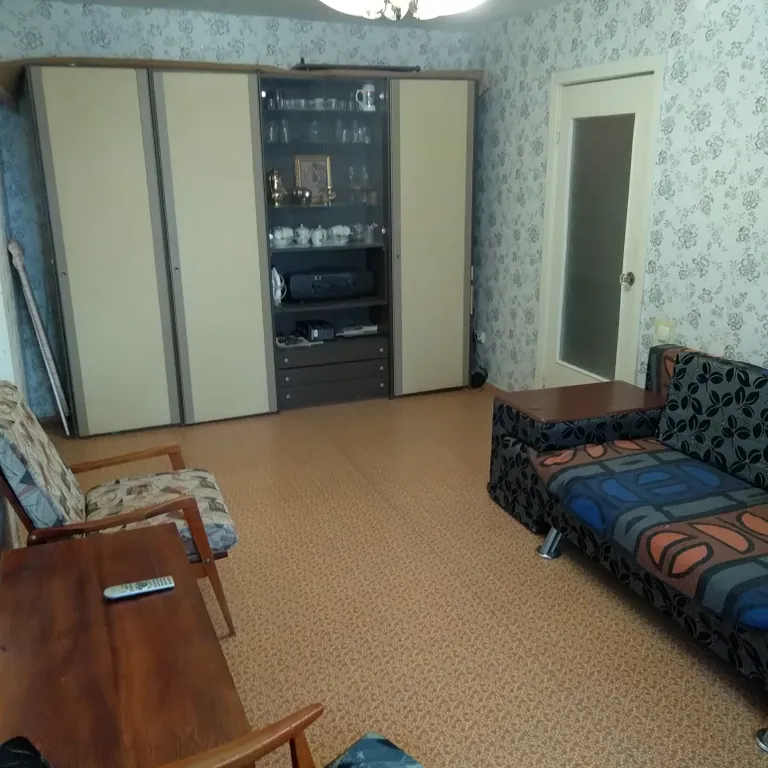 Квартира 2-комнатная Квартира — Евпатория