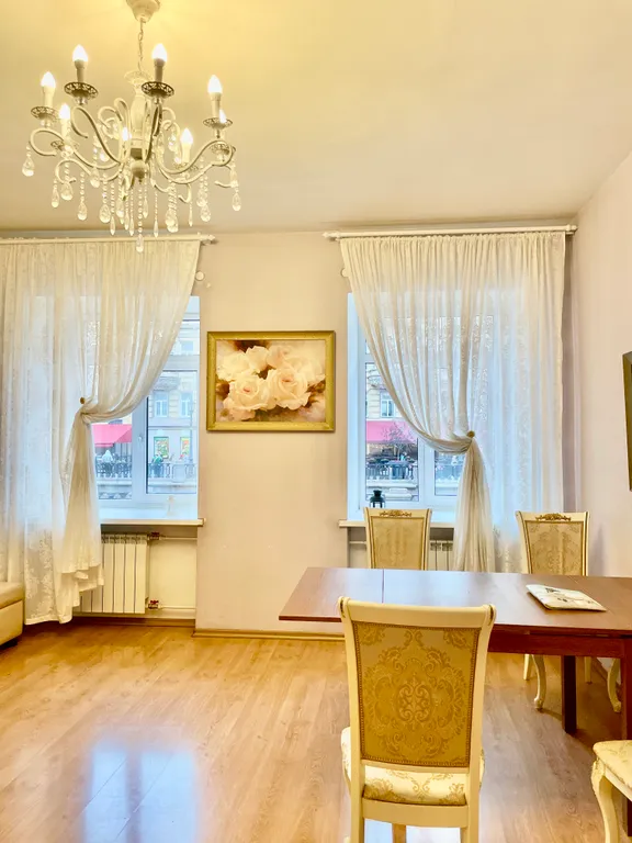 Набережная корааблики дом книги