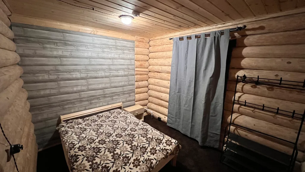 Рубленный дом - баня с террасой