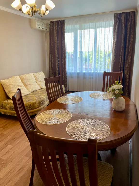 Двухкомнатная квартира со всеми удобствами — аренда посуточно в Семикаракорск