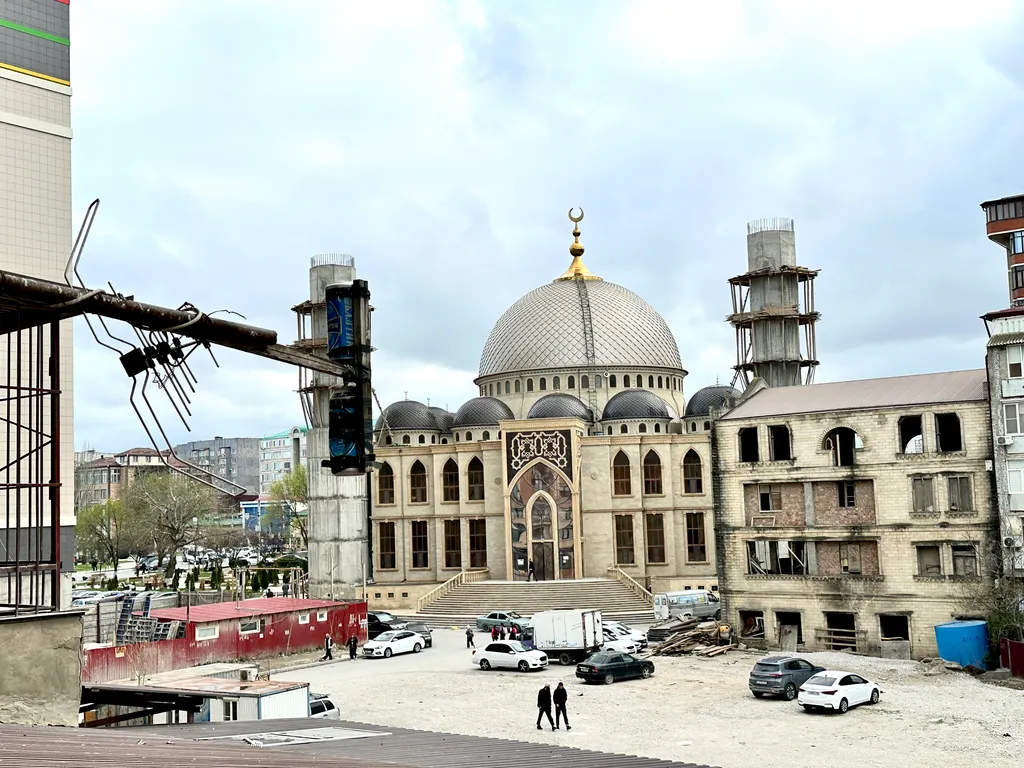 Квартира 2-комнатная Квартира — Махачкала