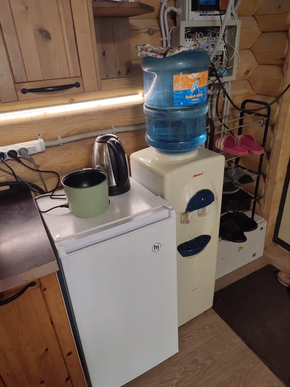 Дом с баней в лесу возле храма и озера