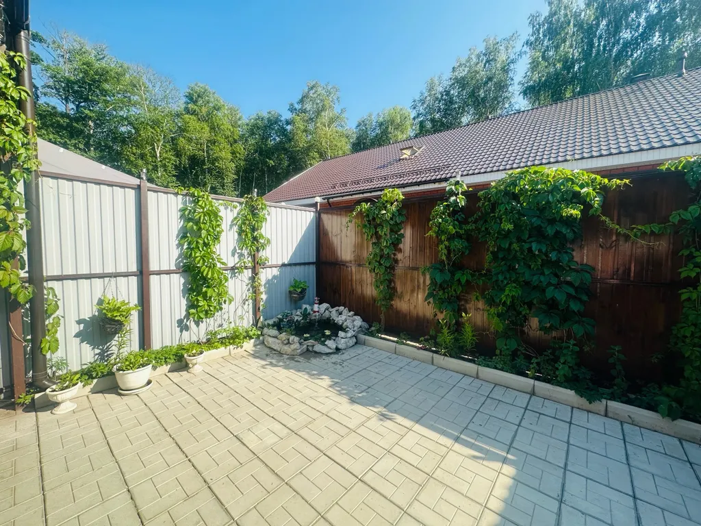 Дизайнерский таунхаус The sea house