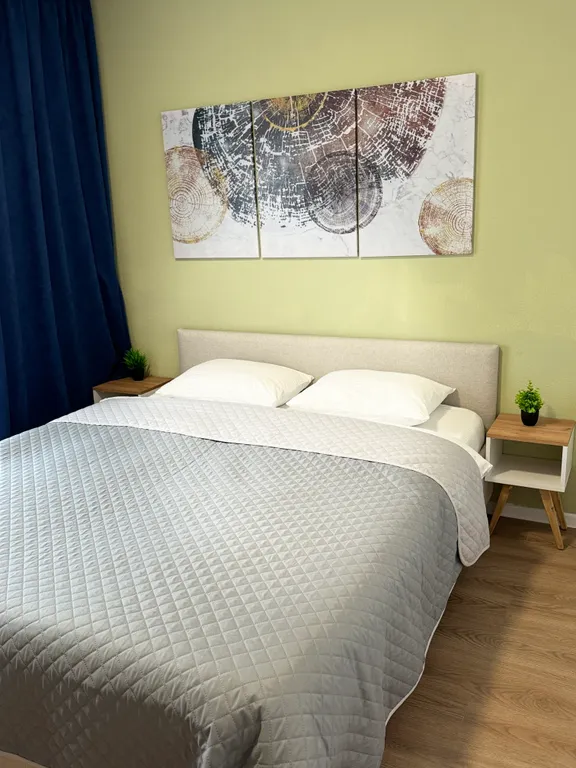 Уютная светлая квартира в новом районе — аренда посуточно в Дрожжино