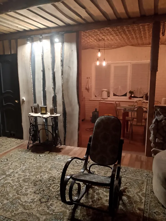 Дом на берегу реки