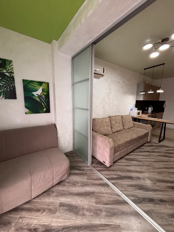 Чистая уютная студия в центре Хосты