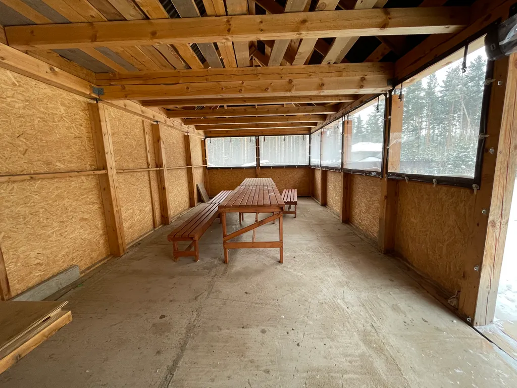 Загородный коттедж в лесном массиве