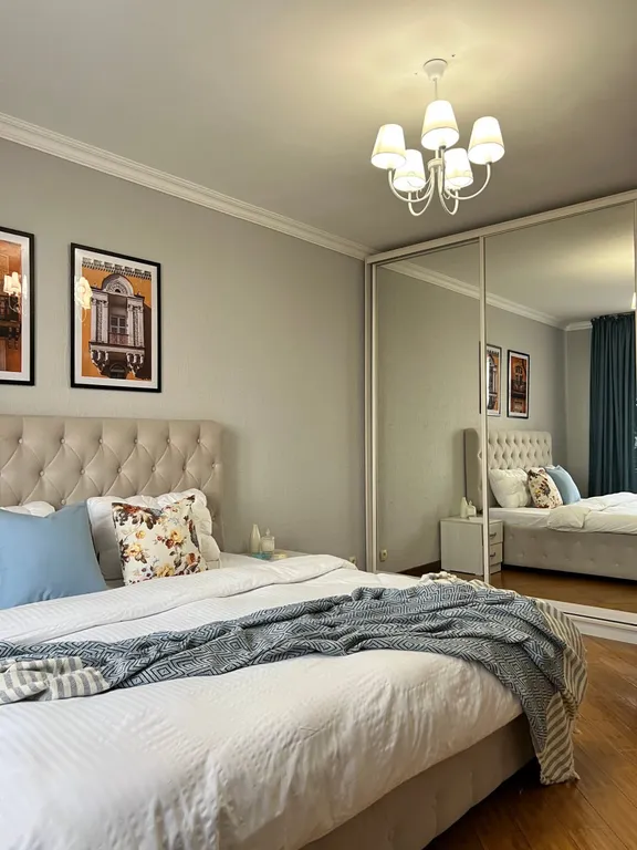 Уютная квартира с прекрасными видами в центре Алматы