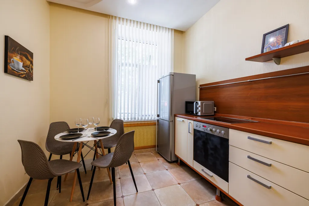 Уникальная квартира с отдельным входом в центре