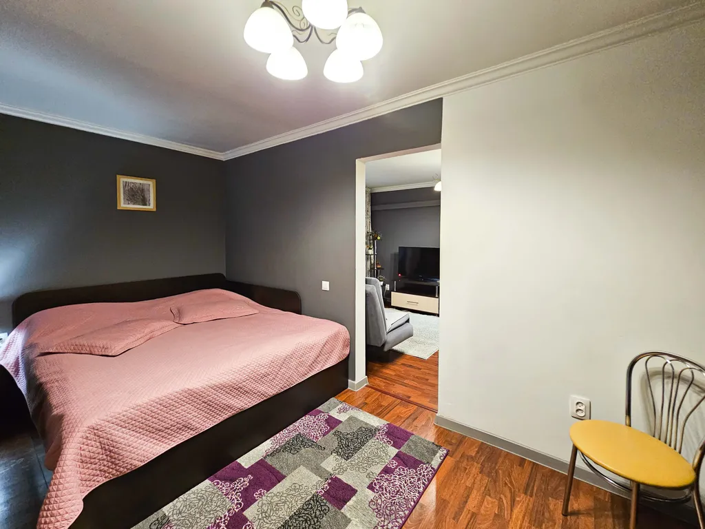 2 комнатная квартира чистая и уютная рядом с площадью