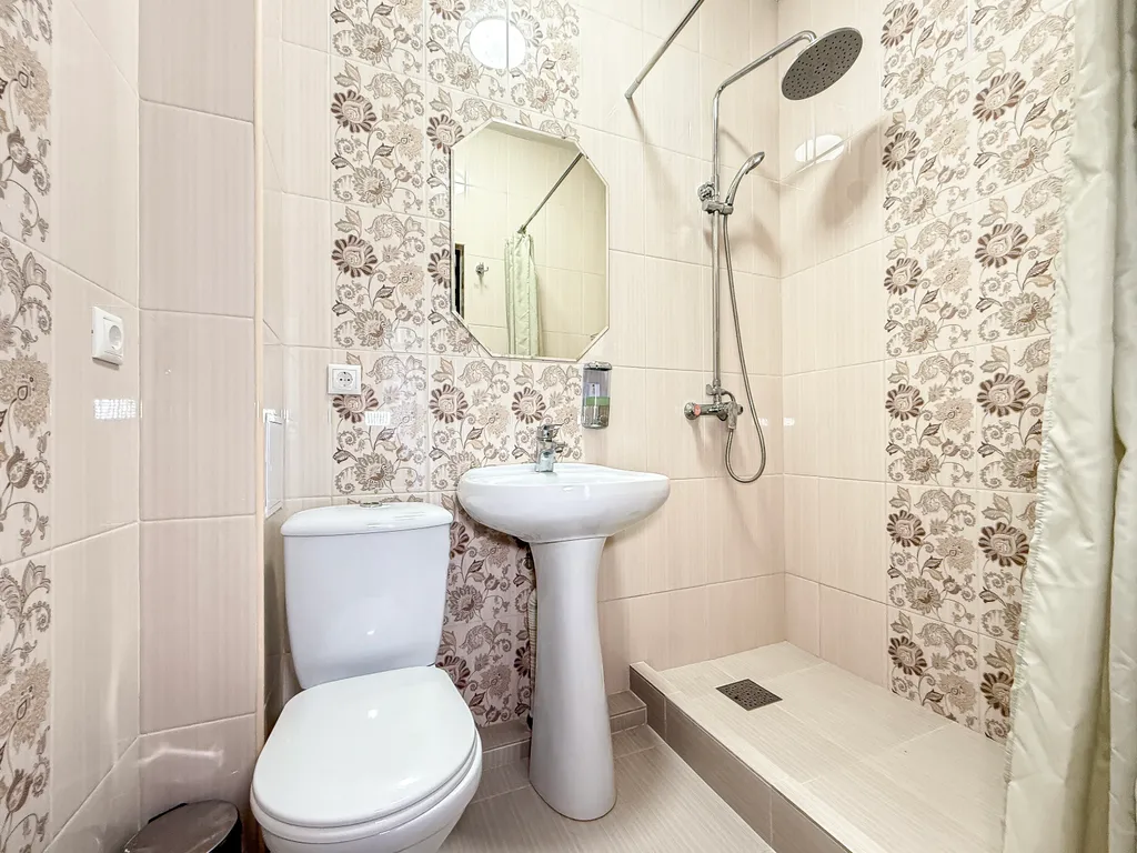 Коттедж Домик с видом на бассейн в 7 минут до моря — Геленджик