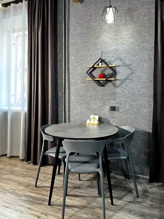 Красивая двухкомнатная квартира формата евро в центре рядом с вокзалом