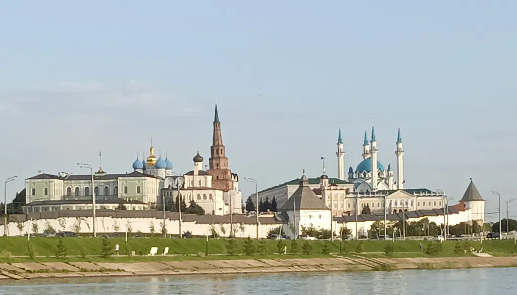 Квартира Квартира Уютная студия рядом с метро в 10 минутах на машине до центра — Казань