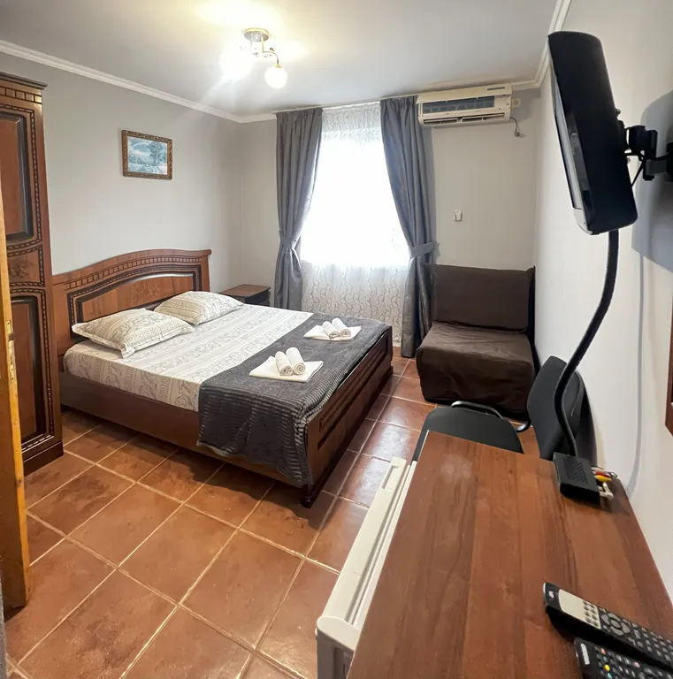 Квартира Комната — аренда посуточно в Лоо