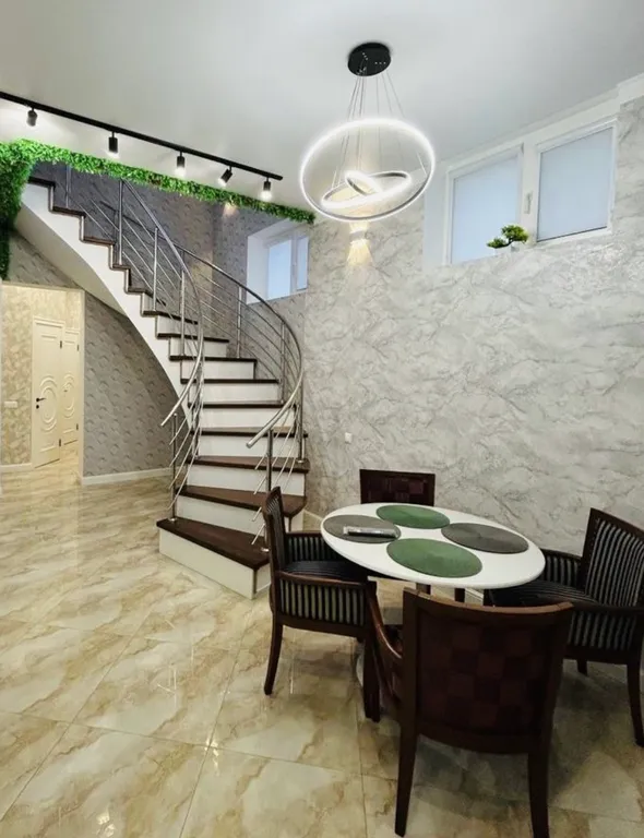 Уютный дом в самом центре города