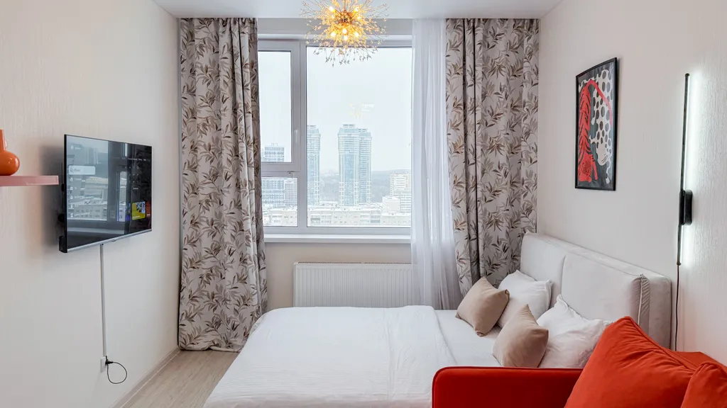 Студия на высоком этаже