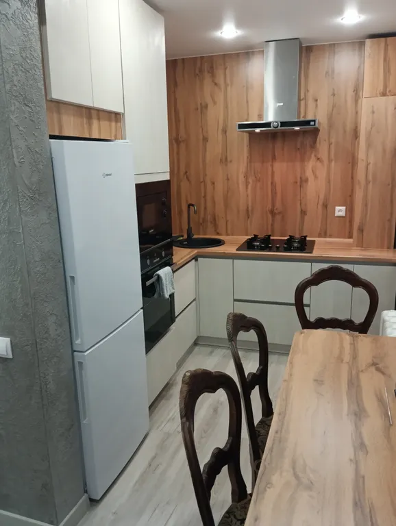 Уютная, большая квартира в центре города