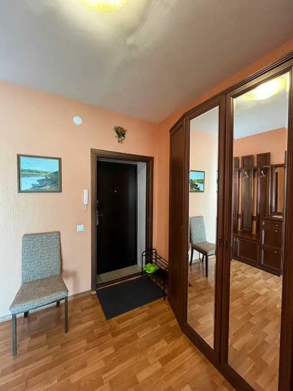 Квартира Семейная 2-комнатная квартира 65 м2 — Красноярск