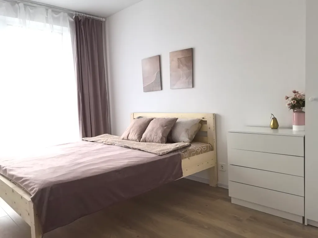 Просторная двухкомнатная квартира (Цыба и Росатом)