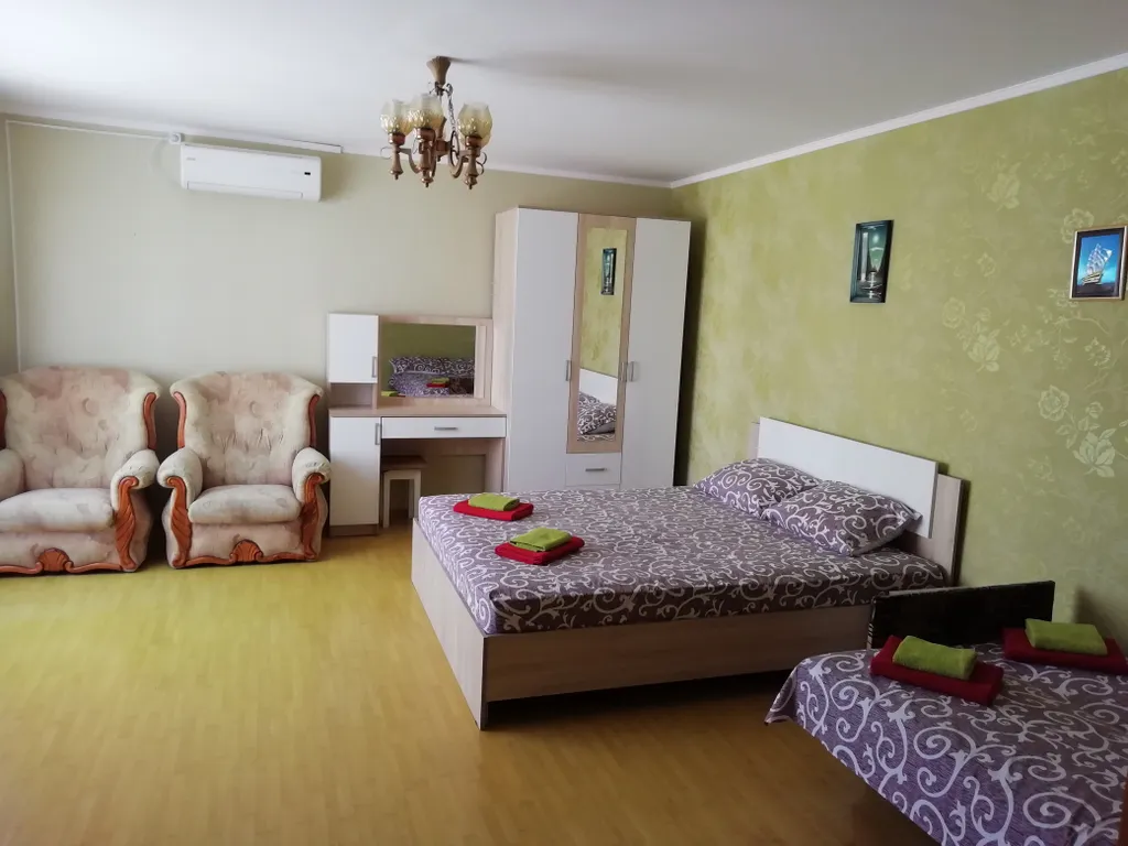 Уютная 2-комнатная квартира в своём дворе со своей кухней