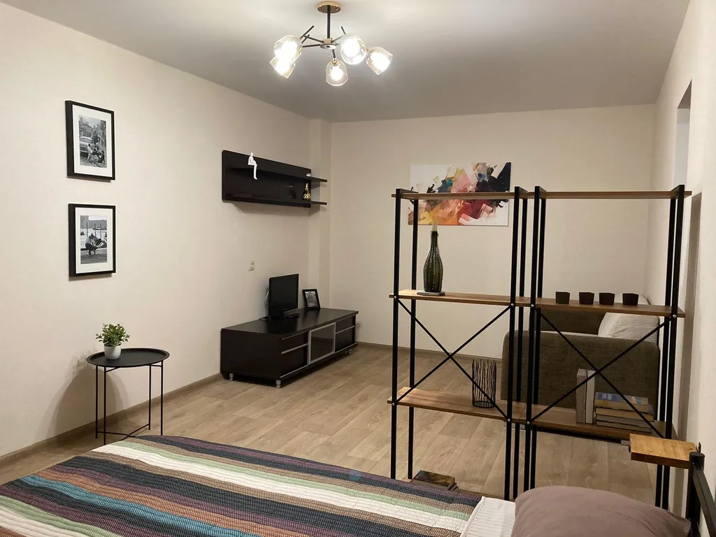 Квартира 1-комнатная квартира в центре с балконом — Волгоград