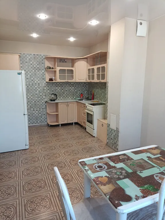 Квартира Квартира Сдам просторную, уютную квартиру, для проживания всё есть — Красноярск