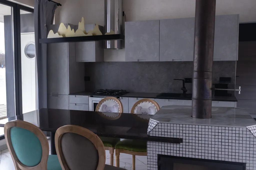 Дом на воде на Крестовском острове